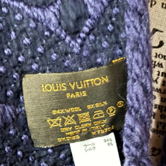 Authentic Louis Vuitton Purple Monogram Chunky Knit Wool Silk Rectangle Scarf - Picture 4 of 6